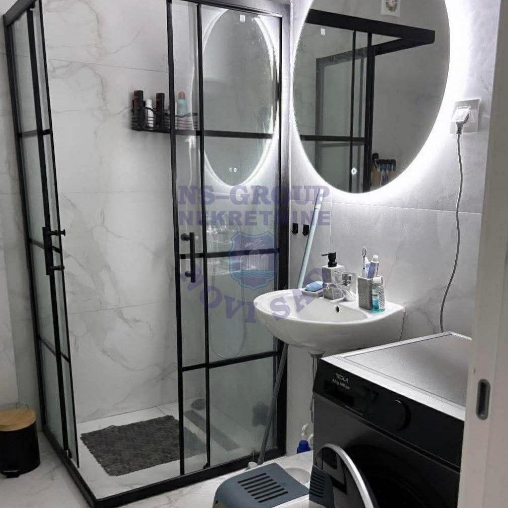 Slika 6 - Fantastican dvosoban stan na Avijaciji!